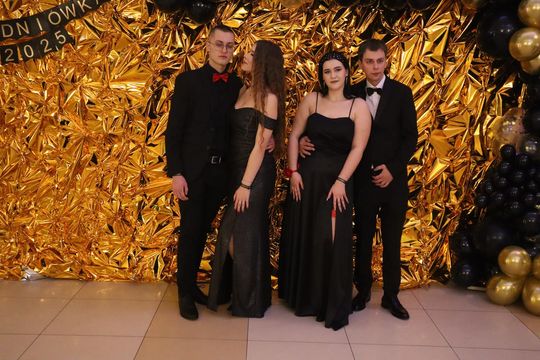 Studniówka 2025 - Zespół Szkół Gastronomicznych i Hotelarskich w Chełmie [GALERIA ZDJĘĆ]