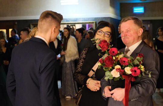 Studniówka 2025 - Zespół Szkół Ekonomicznych i Mundurowych w Chełmie cz. I [GALERIA ZDJĘĆ]