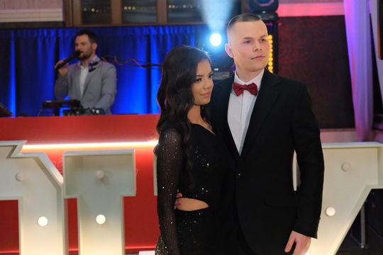 Studniówka 2025 - Zespół Szkół Ekonomicznych i Mundurowych w Chełmie cz. I [GALERIA ZDJĘĆ]