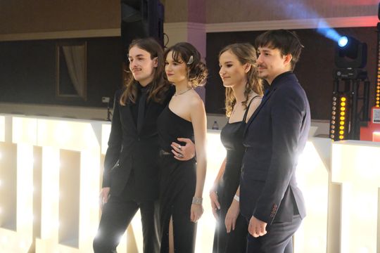 Studniówka 2025 - Zespół Szkół Ekonomicznych i Mundurowych w Chełmie cz. I [GALERIA ZDJĘĆ]