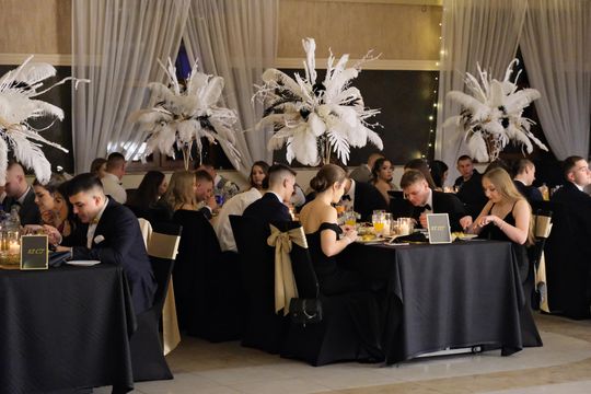 Studniówka 2025 - Zespół Szkół Ekonomicznych i Mundurowych w Chełmie cz. I [GALERIA ZDJĘĆ]