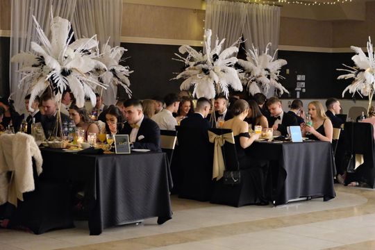 Studniówka 2025 - Zespół Szkół Ekonomicznych i Mundurowych w Chełmie cz. I [GALERIA ZDJĘĆ]