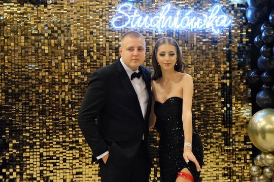 Studniówka 2025 - Zespół Szkół Ekonomicznych i Mundurowych w Chełmie cz. I [GALERIA ZDJĘĆ]