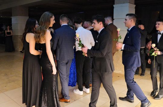 Studniówka 2025 - Zespół Szkół Ekonomicznych i Mundurowych w Chełmie cz. I [GALERIA ZDJĘĆ]