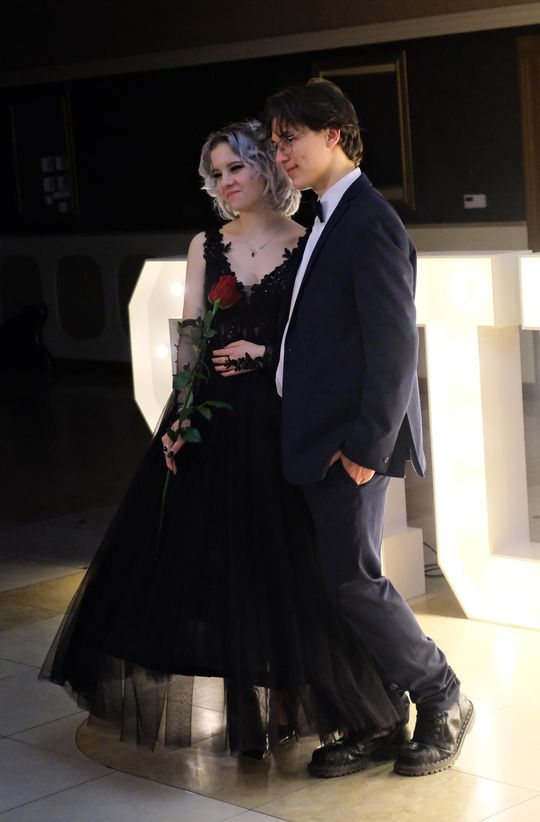 Studniówka 2025 - Zespół Szkół Ekonomicznych i Mundurowych w Chełmie cz. I [GALERIA ZDJĘĆ]