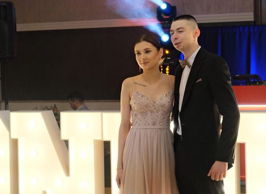 Studniówka 2025 - Zespół Szkół Ekonomicznych i Mundurowych w Chełmie cz. I [GALERIA ZDJĘĆ]