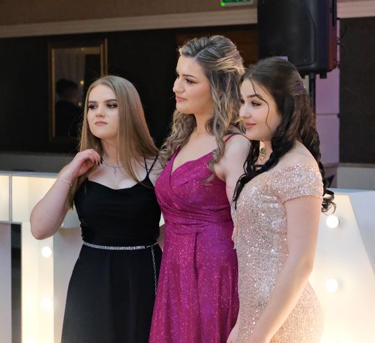 Studniówka 2025 - Zespół Szkół Ekonomicznych i Mundurowych w Chełmie cz. I [GALERIA ZDJĘĆ]