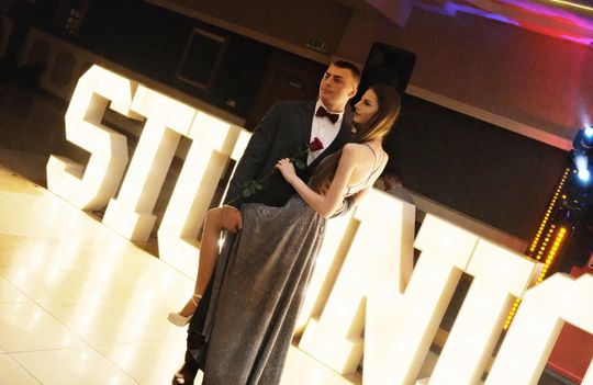 Studniówka 2025 - Zespół Szkół Ekonomicznych i Mundurowych w Chełmie cz. I [GALERIA ZDJĘĆ]