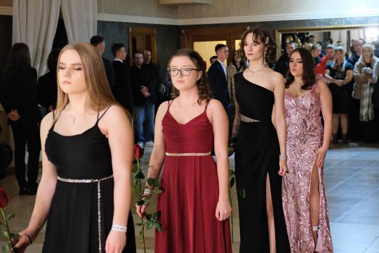 Studniówka 2025 - Zespół Szkół Ekonomicznych i Mundurowych w Chełmie cz. I [GALERIA ZDJĘĆ]