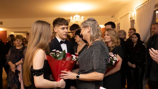 Studniówka 2025 - II Liceum Ogólnokształcące im. C. K. Norwida w Krasnymstawie [GALERIA ZDJĘĆ]