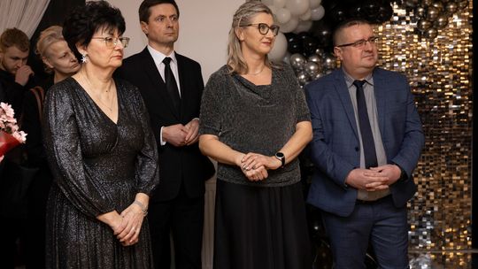 Studniówka 2025 - II Liceum Ogólnokształcące im. C. K. Norwida w Krasnymstawie [GALERIA ZDJĘĆ]