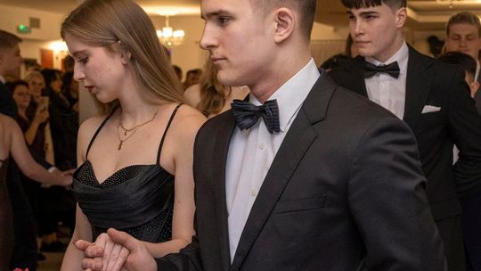 Studniówka 2025 - II Liceum Ogólnokształcące im. C. K. Norwida w Krasnymstawie [GALERIA ZDJĘĆ]