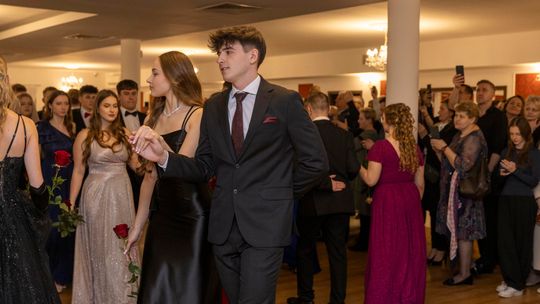 Studniówka 2025 - II Liceum Ogólnokształcące im. C. K. Norwida w Krasnymstawie [GALERIA ZDJĘĆ]