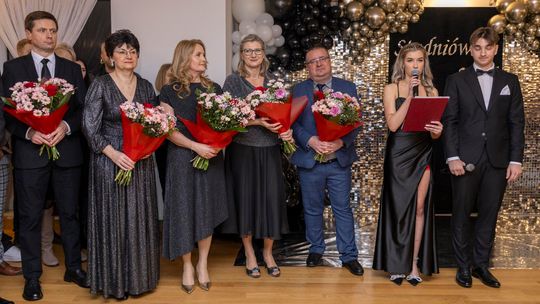 Studniówka 2025 - II Liceum Ogólnokształcące im. C. K. Norwida w Krasnymstawie [GALERIA ZDJĘĆ]