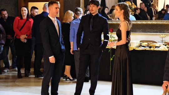 Studniówka 2025 - Zespół Szkół Ekonomicznych i Mundurowych w Chełmie cz. II [GALERIA ZDJĘĆ]