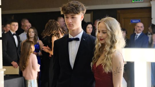 Studniówka 2025 - Zespół Szkół Ekonomicznych i Mundurowych w Chełmie cz. II [GALERIA ZDJĘĆ]