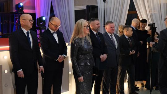 Studniówka 2025 - Zespół Szkół Ekonomicznych i Mundurowych w Chełmie cz. II [GALERIA ZDJĘĆ]