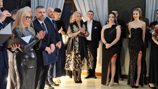 Studniówka 2025 - Zespół Szkół Ekonomicznych i Mundurowych w Chełmie cz. II [GALERIA ZDJĘĆ]