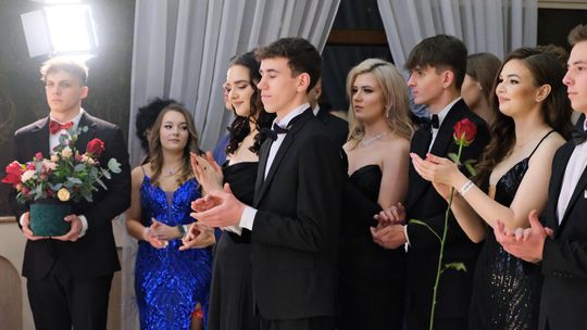 Studniówka 2025 - Zespół Szkół Ekonomicznych i Mundurowych w Chełmie cz. II [GALERIA ZDJĘĆ]