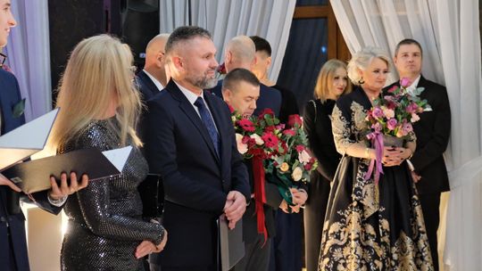 Studniówka 2025 - Zespół Szkół Ekonomicznych i Mundurowych w Chełmie cz. II [GALERIA ZDJĘĆ]