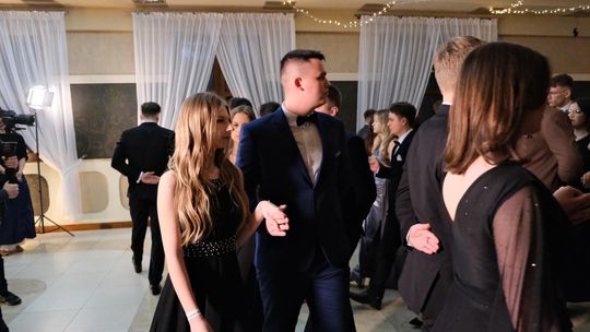 Studniówka 2025 - Zespół Szkół Ekonomicznych i Mundurowych w Chełmie cz. II [GALERIA ZDJĘĆ]