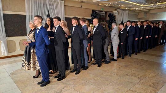 Studniówka 2025 - Zespół Szkół Ekonomicznych i Mundurowych w Chełmie cz. II [GALERIA ZDJĘĆ]