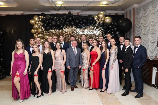 Studniówka 2025 - Zespół Szkół Ekonomicznych i Mundurowych w Chełmie cz. II [GALERIA ZDJĘĆ]