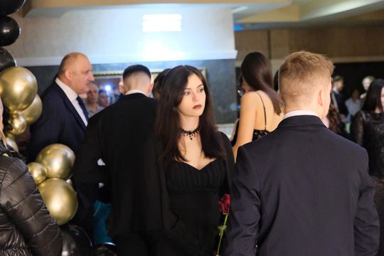 Studniówka 2025 - Zespół Szkół Ekonomicznych i Mundurowych w Chełmie cz. II [GALERIA ZDJĘĆ]