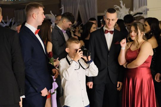 Studniówka 2025 - Zespół Szkół Ekonomicznych i Mundurowych w Chełmie cz. II [GALERIA ZDJĘĆ]