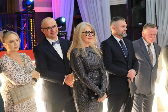 Studniówka 2025 - Zespół Szkół Ekonomicznych i Mundurowych w Chełmie cz. II [GALERIA ZDJĘĆ]