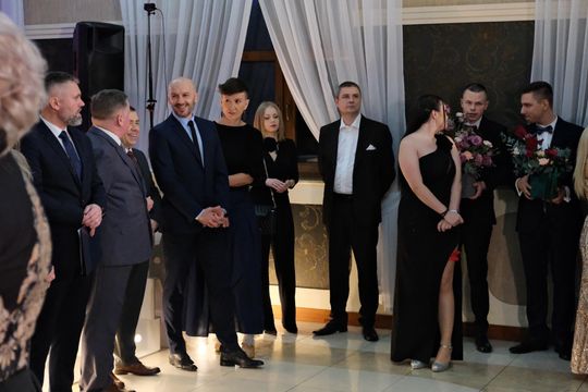 Studniówka 2025 - Zespół Szkół Ekonomicznych i Mundurowych w Chełmie cz. II [GALERIA ZDJĘĆ]