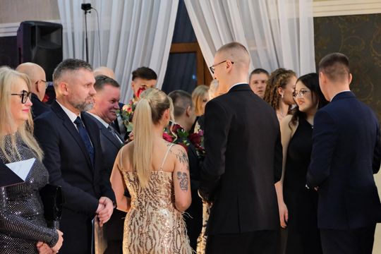 Studniówka 2025 - Zespół Szkół Ekonomicznych i Mundurowych w Chełmie cz. II [GALERIA ZDJĘĆ]