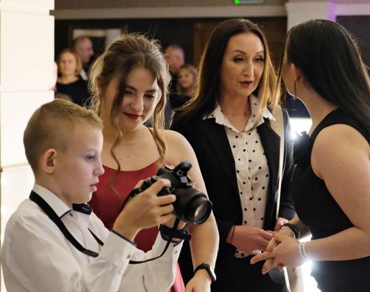 Studniówka 2025 - Zespół Szkół Ekonomicznych i Mundurowych w Chełmie cz. II [GALERIA ZDJĘĆ]