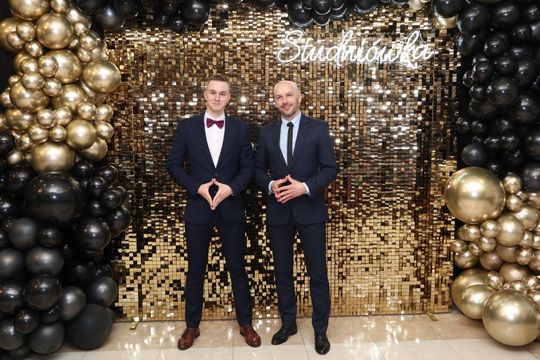 Studniówka 2025 - Zespół Szkół Ekonomicznych i Mundurowych w Chełmie cz. II [GALERIA ZDJĘĆ]