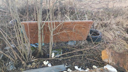 Chełm. Wielkie śmietnisko przy Karłowicza! Prezydent Banaszek zdegustowany... [ZDJĘCIA]