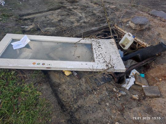 Chełm. Wielkie śmietnisko przy Karłowicza! Prezydent Banaszek zdegustowany... [ZDJĘCIA]