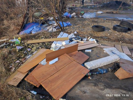 Chełm. Wielkie śmietnisko przy Karłowicza! Prezydent Banaszek zdegustowany... [ZDJĘCIA]