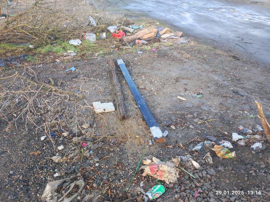 Chełm. Wielkie śmietnisko przy Karłowicza! Prezydent Banaszek zdegustowany... [ZDJĘCIA]