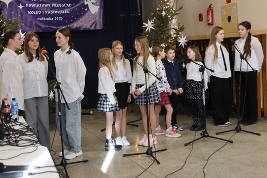 XIV Powiatowy Przegląd Kolęd i Pastorałek w Dubience [GALERIA]