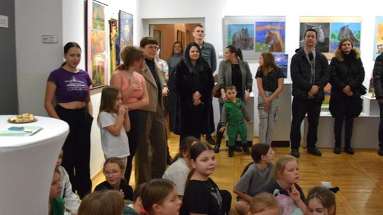 Chełm. Wernisaż wystawy Rok-pracowni plastycznej Modna Sztuka [GALERIA ZDJĘĆ]