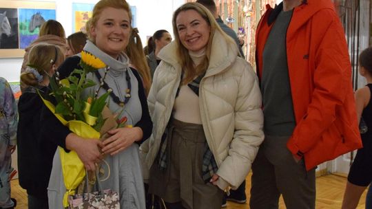 Chełm. Wernisaż wystawy Rok-pracowni plastycznej Modna Sztuka [GALERIA ZDJĘĆ]