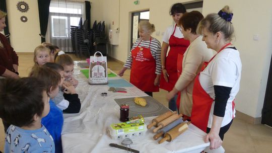 Gm. Kraśniczyn. Słodkie warsztaty kulinarne z KGW Brzeziny