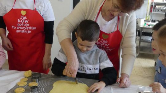Gm. Kraśniczyn. Słodkie warsztaty kulinarne z KGW Brzeziny