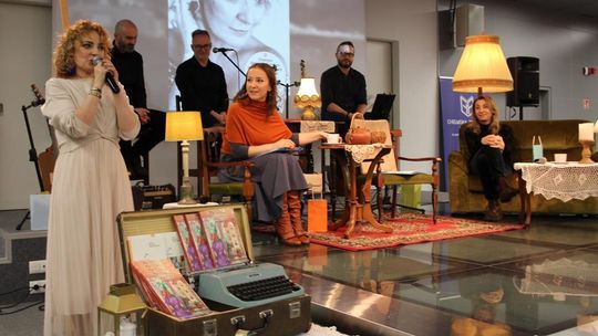 Wieczór z Anną Mazurkiewicz: Słowo i muzyka w harmonii w ChBP [GALERIA ZDJĘĆ]