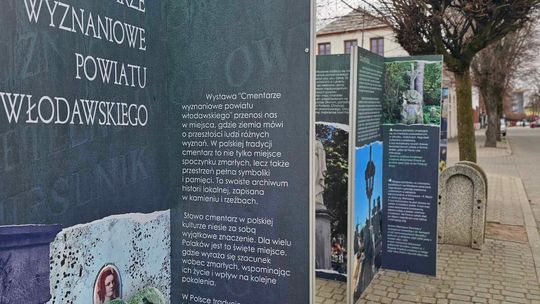 Włodawa. Ostatni miesiąc wystawy "Cmentarze wyznaniowe powiatu włodawskiego"