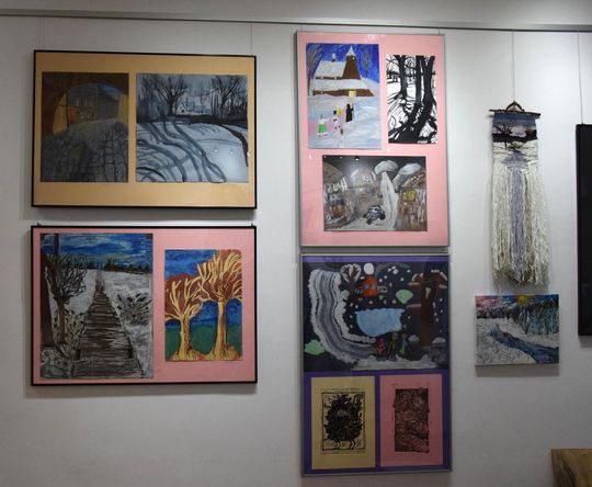 Chełm. Wernisaż wystawy Rok-pracowni plastycznej Modna Sztuka [GALERIA ZDJĘĆ]