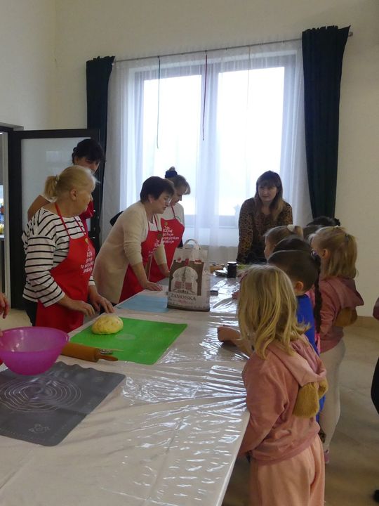 Gm. Kraśniczyn. Słodkie warsztaty kulinarne z KGW Brzeziny Gm. Kraśniczyn. Słodkie warsztaty kulinarne z KGW Brzeziny