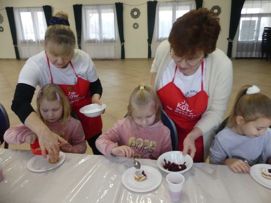 Gm. Kraśniczyn. Słodkie warsztaty kulinarne z KGW Brzeziny Gm. Kraśniczyn. Słodkie warsztaty kulinarne z KGW Brzeziny