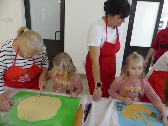 Gm. Kraśniczyn. Słodkie warsztaty kulinarne z KGW Brzeziny Gm. Kraśniczyn. Słodkie warsztaty kulinarne z KGW Brzeziny