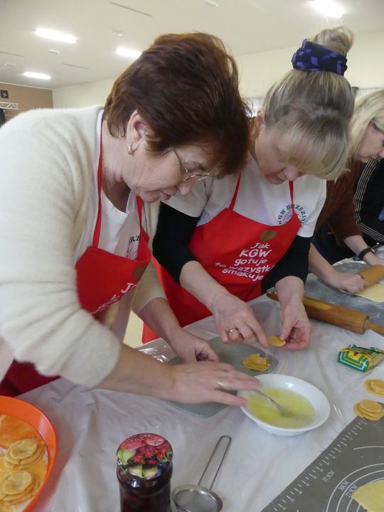 Gm. Kraśniczyn. Słodkie warsztaty kulinarne z KGW Brzeziny Gm. Kraśniczyn. Słodkie warsztaty kulinarne z KGW Brzeziny